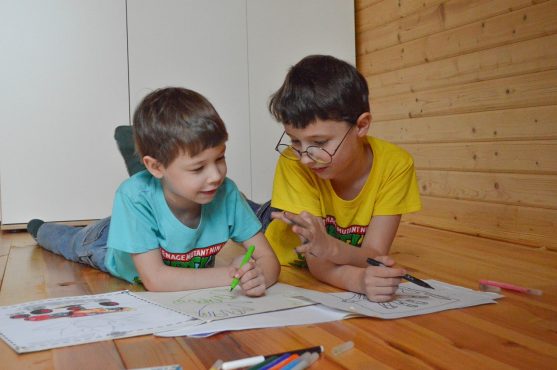 coloring, draw, markers, kids, boys, self-study, self-development, home schooling, pens, paint, pen, creation, childhood, room, at home, dye, drawing, image, art, colorful, glasses, home schooling, home schooling, home schooling, home schooling, home schooling, pen, at home, at home